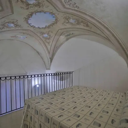 Palazzo Zacheo 3*