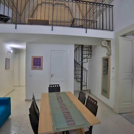Palazzo Zacheo 3*