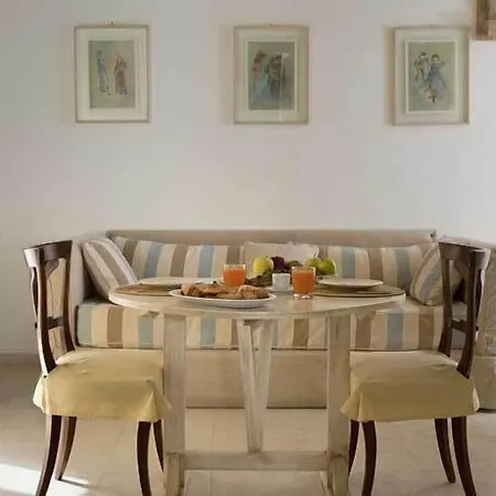 Palazzo Zacheo Bed & Breakfast