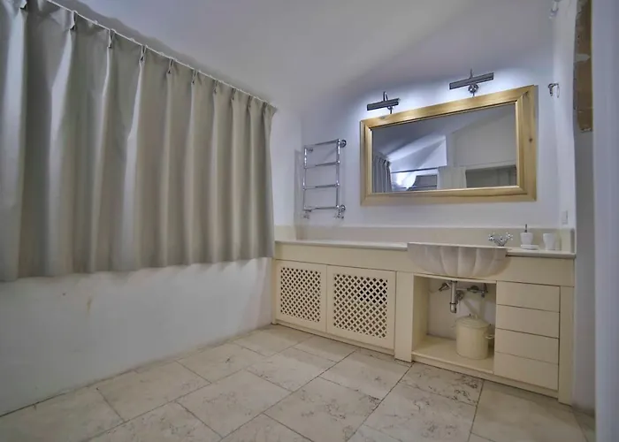 فندق مبيت وإفطار Palazzo Zacheo 3*
