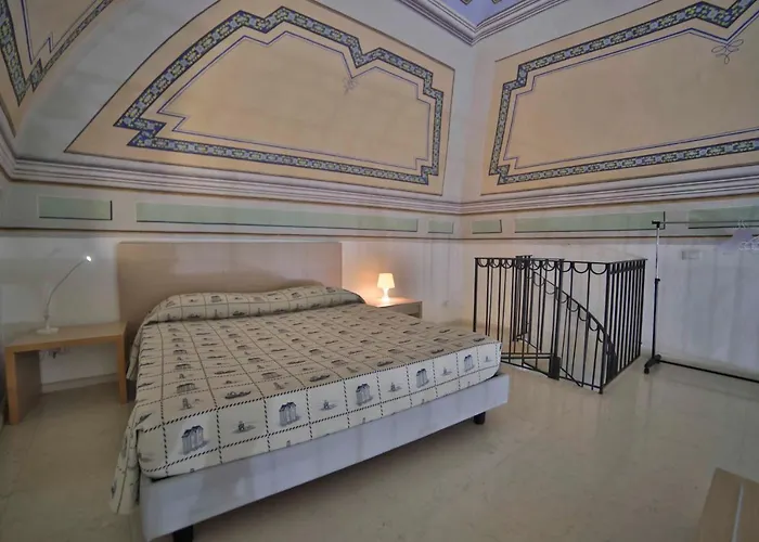 Palazzo Zacheo 3* غالّيبولي