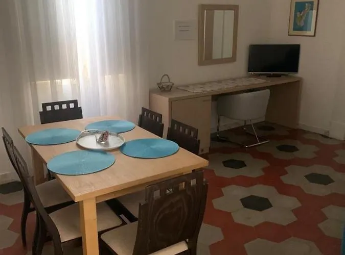 Palazzo Zacheo فندق مبيت وإفطار غالّيبولي