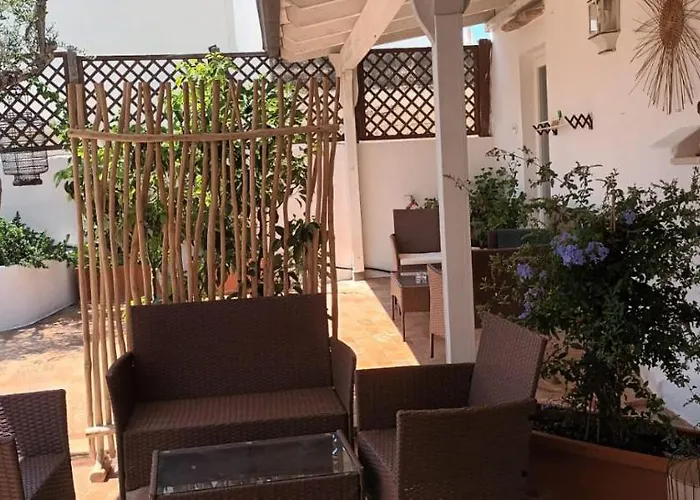 Palazzo Zacheo فندق مبيت وإفطار غالّيبولي