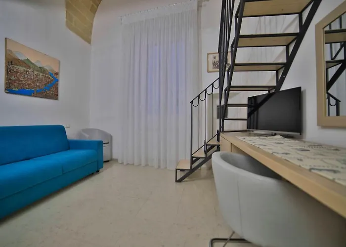 Palazzo Zacheo فندق مبيت وإفطار غالّيبولي