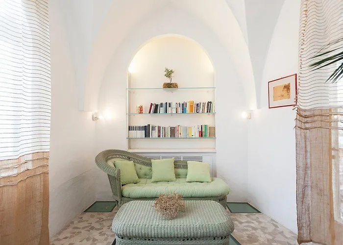 Palazzo Zacheo 3* غالّيبولي