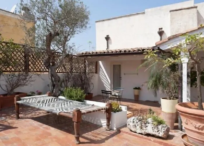 Palazzo Zacheo 3* غالّيبولي